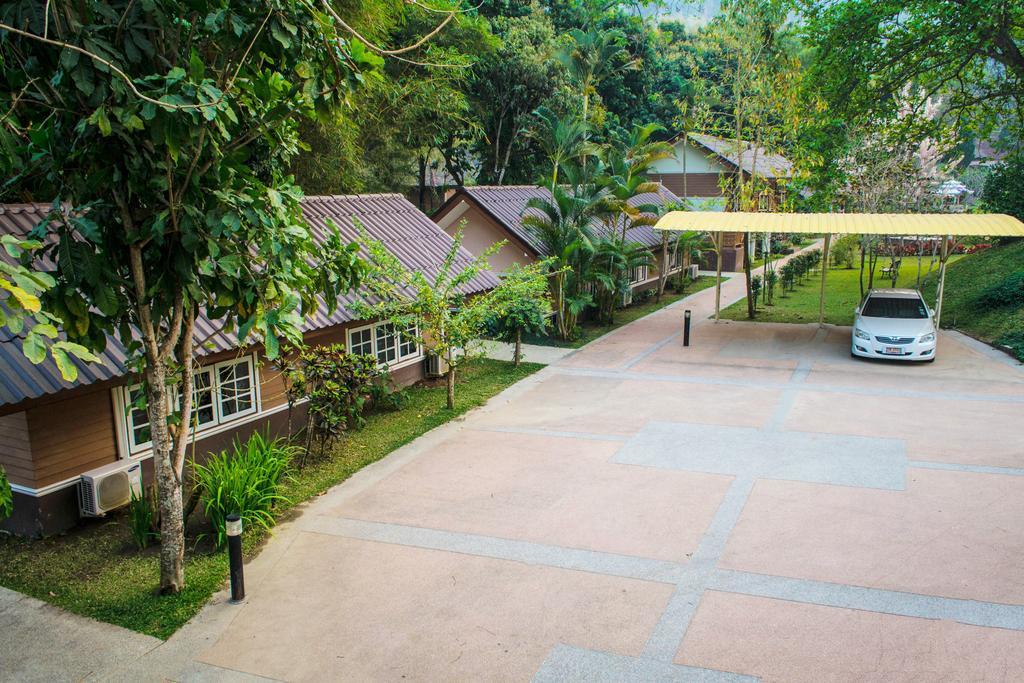 Rinrada Resort Чиангмай Экстерьер фото