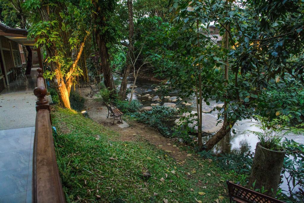 Rinrada Resort Чиангмай Экстерьер фото